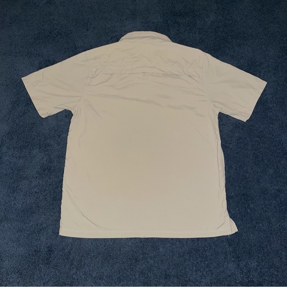 The North Face Men’s Fishing Hiking Short Sleeve Button Down Tan Shirt size M - Picture 2 of 5
